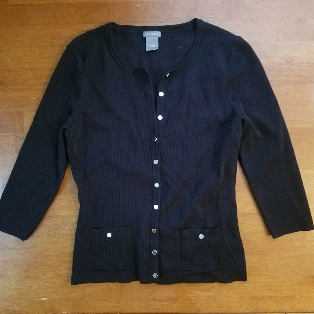 Bundle me!  Button down 3/4 length sleeve cardigan